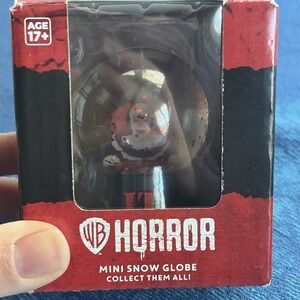 Warner Bros. IT  The Movie Pennywise Mini Snow Globe Culture Fly Sealed